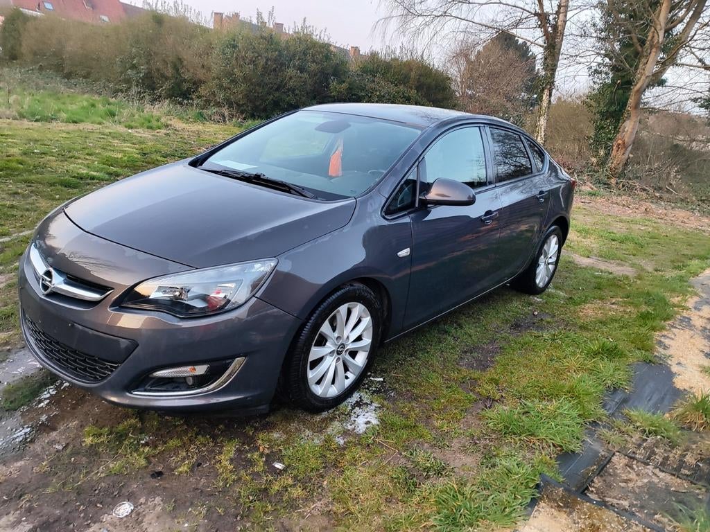 Opel Astra j 2012 227000 km, Auto's, Bedrijf, Te koop, Astra