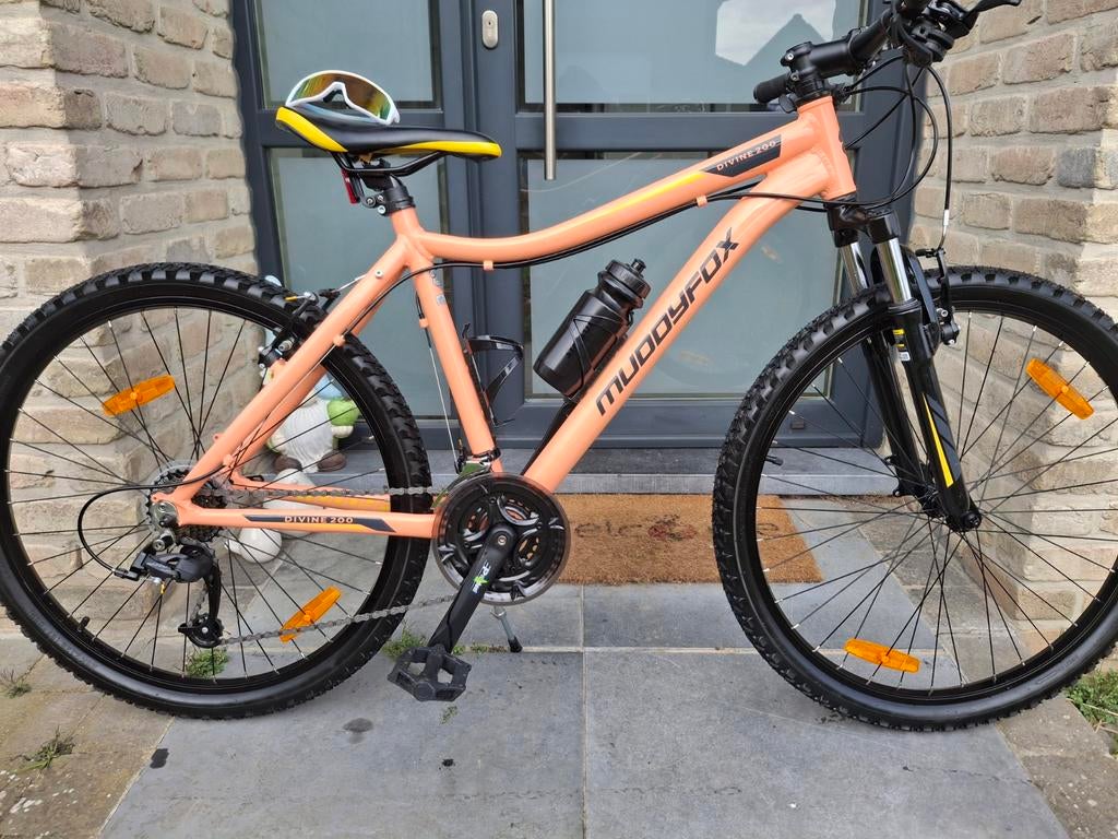 VTT  filles 145-162 cm Muddyfox entièrement renouvelé, Vitesses, 26 pouces ou plus, Comme neuf, Enlèvement