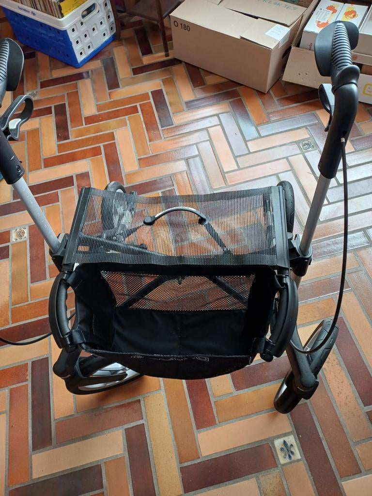 Nieuwe rollator, Enlèvement