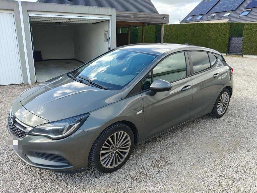 Opel Astra Hatchback, Autos, Opel, Achat, Euro 6, Boîte manuelle, Noir
