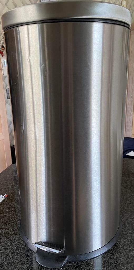 Inox vuilbak hoogte 66 cm diameter 35, Huis en Inrichting, Ophalen, Inox, Gebruikt, Met pedaal