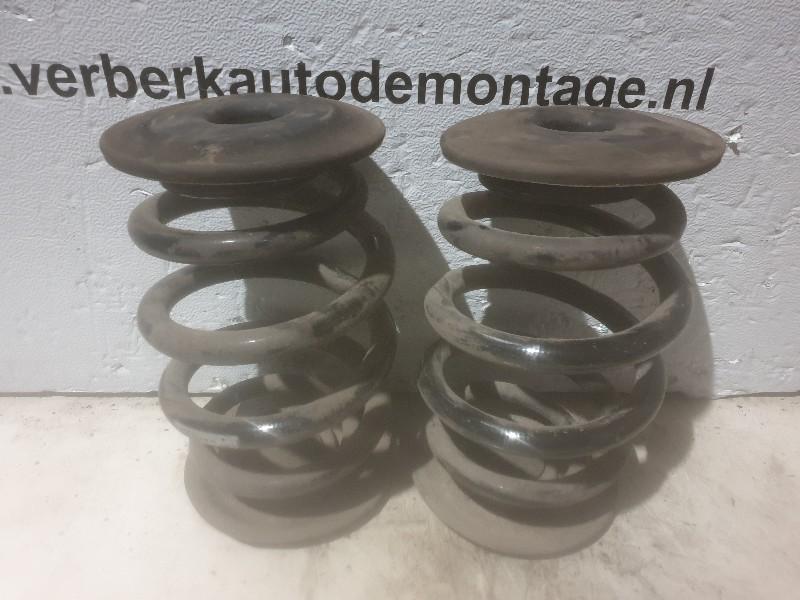 SCHROEFVEER SET ACHTER BMW 3 serie Touring (E36 / 3), Gebruikt, BMW