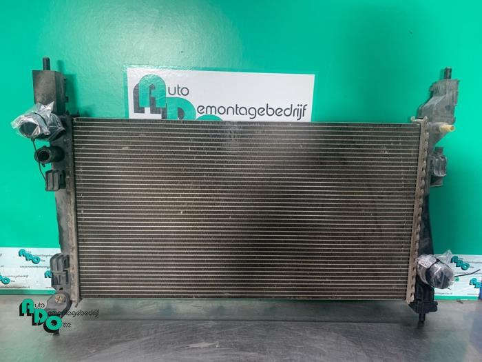 Radiateur van een Fiat Fiorino (Fiorino 08-), Auto-onderdelen, Gebruikt, -, -, Ophalen of Verzenden