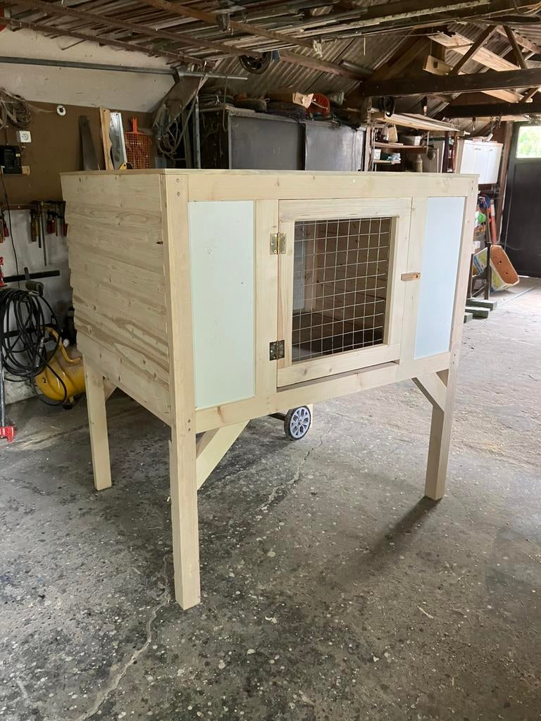 Konijnenhok, Dieren en Toebehoren, Ophalen, Zo goed als nieuw