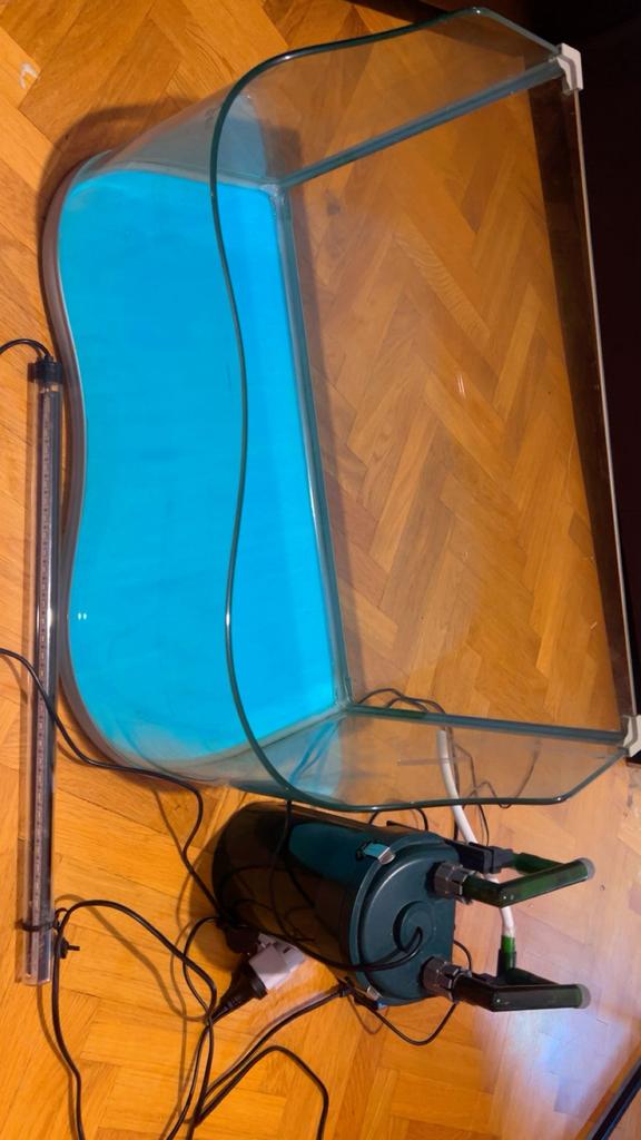 Aquarium + pompe + lampe en très bon état, Animaux & Accessoires, Reptiles & Amphibiens | Accessoires, Comme neuf, Éclairage, Enlèvement