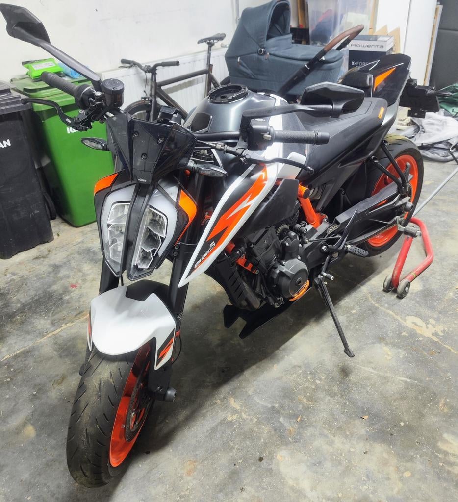 KTM Duke 890R 2021 13077km!, Motos, Motos | KTM, Plus de 35 kW, 2 cylindres, Particulier, 900 cm³