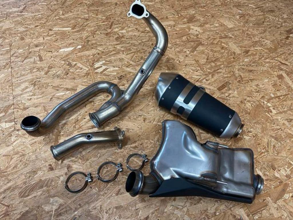 Ligne d'échappement complète OEM KTM Superduke 1290R Gen1  !, Motos, Enlèvement ou Envoi, Comme neuf