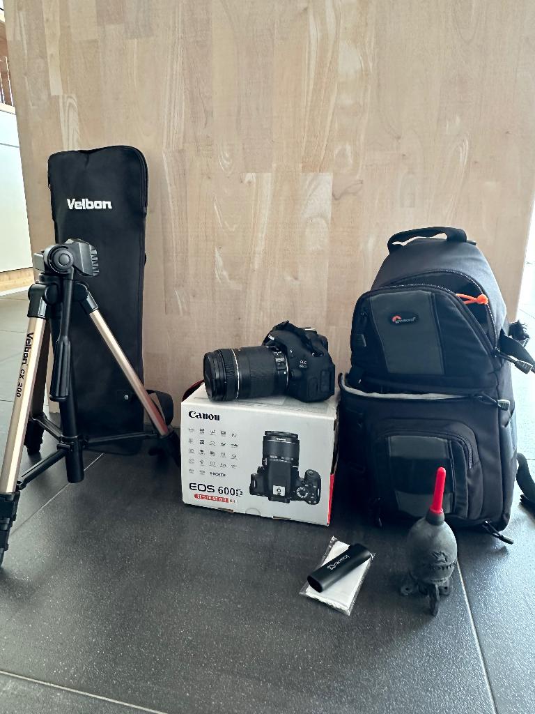 Camera Canon EOS600D + toebehoren, Canon, Compact, Zo goed als nieuw, Ophalen