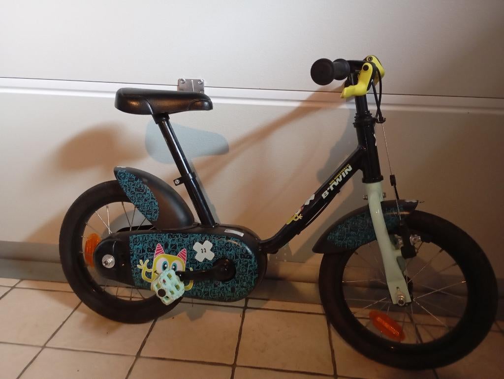 Kinderfiets 14 inch, Fietsen en Brommers, Ophalen, B-twin, Zijwieltjes, Minder dan 16 inch