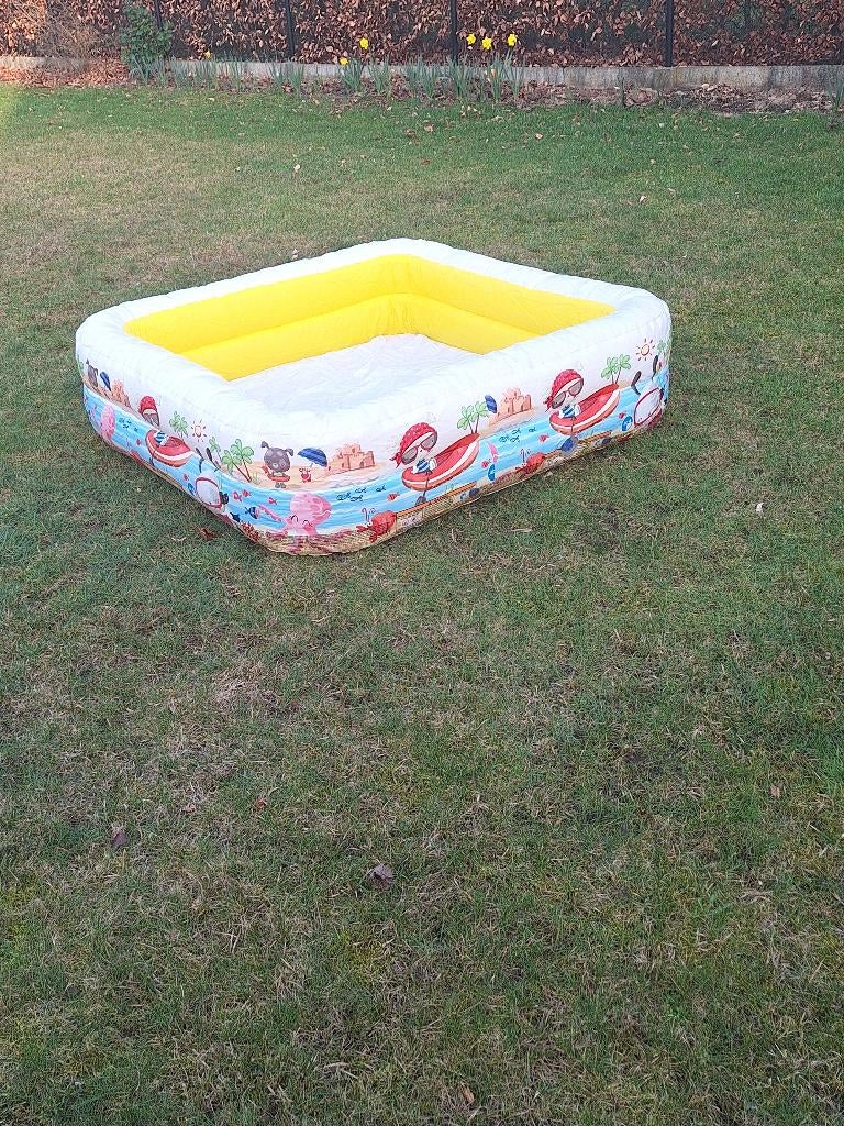 Opblaaszwembadje, Tuin en Terras, Zwembaden, Gebruikt, Opblaaszwembad, Vierkant, Minder dan 200 cm