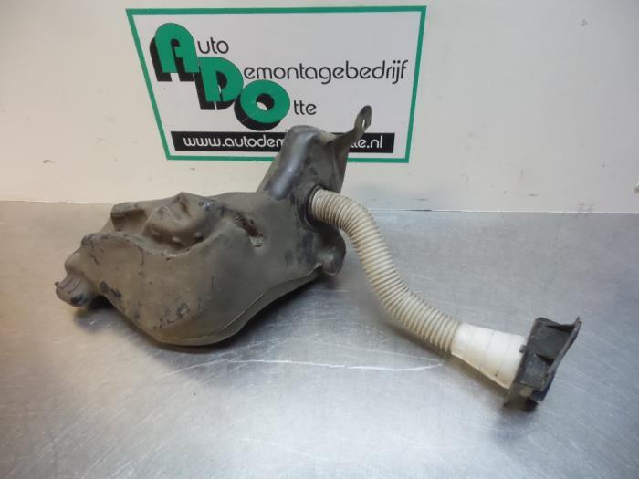 Ruitensproeiertank voor van een Citroen C4 (C4 04-), Gebruikt, -, Ophalen of Verzenden, -