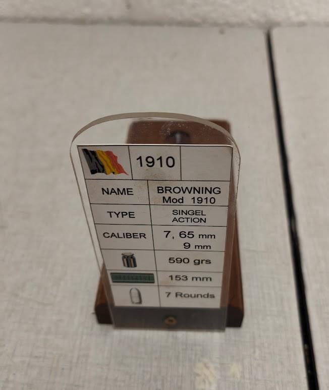 Présentoir en bois/plexiglas pour FN Browning M 1910, Enlèvement ou Envoi, Armée de terre, Autres types