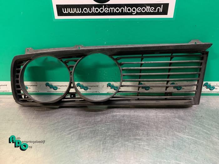 Calandre d'un BMW 5-Serie, Autos : Pièces & Accessoires, Carrosserie & Tôlerie, BMW, Utilisé, 3 mois de garantie, Enlèvement ou Envoi