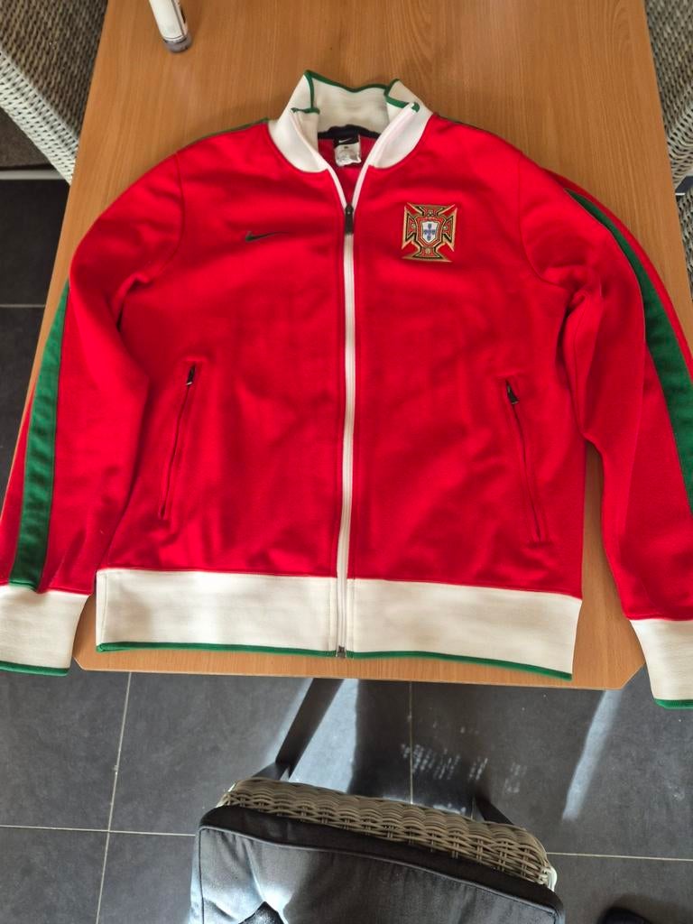 Originele trainingsvest Portugal nike, Ophalen