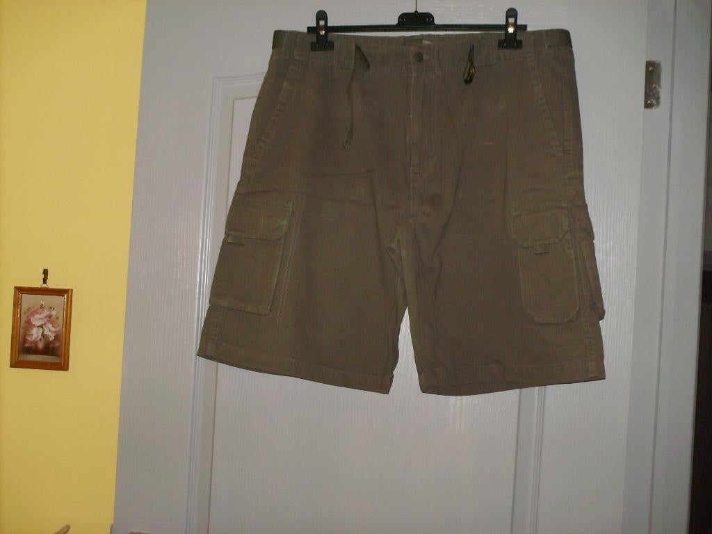 a vendre pantalon homme, Neuf, Enlèvement ou Envoi, Autres couleurs, 3 suisses