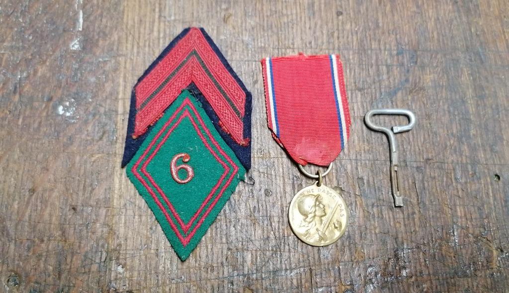 Militaire medaille van Verdun en M45-treindiamant, Verzamelen, Verzenden