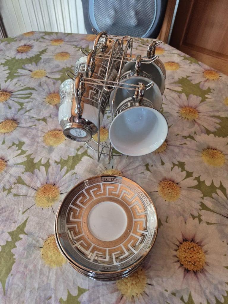 6 MOOIE KOPJES AAN OPHANGREK EN 6 VERSIERDE DESSERTVORKJES, Huis en Inrichting, Ophalen, Overige materialen, Overige typen, Nieuw