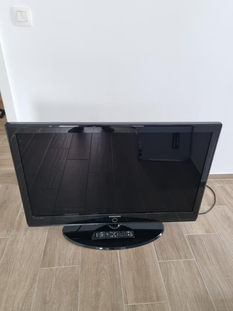Écran plat SAMSUNG  +/- 40 pouces