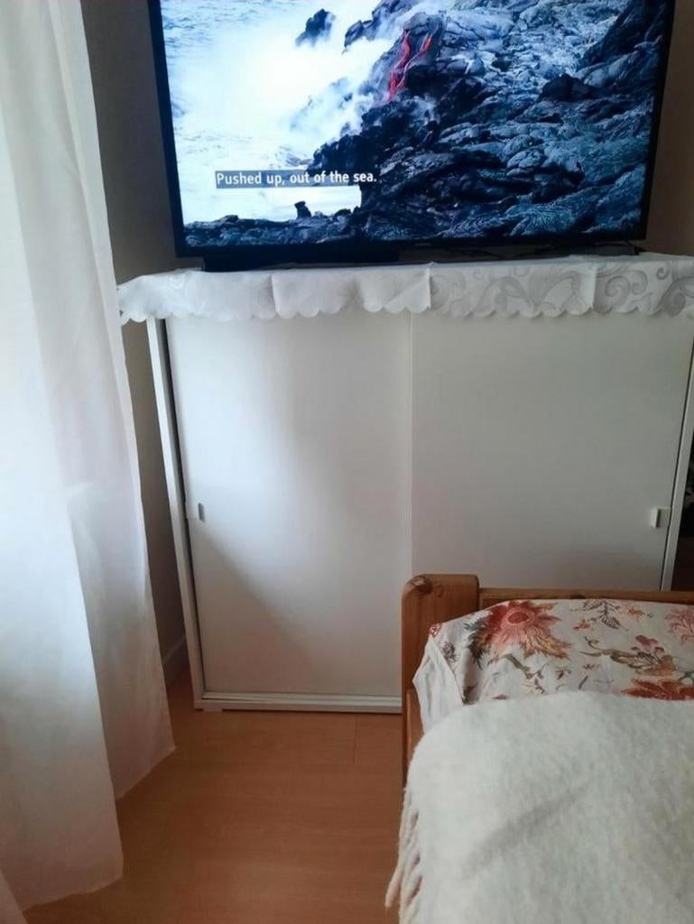 Commode neuve avec portes coulissantes, Maison & Meubles, Avec porte(s)