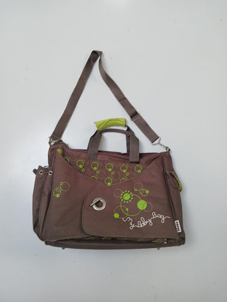 Sac à langer Beaba avec matelas à langer et poches pratiques, Enfants & Bébés, Enlèvement, Utilisé