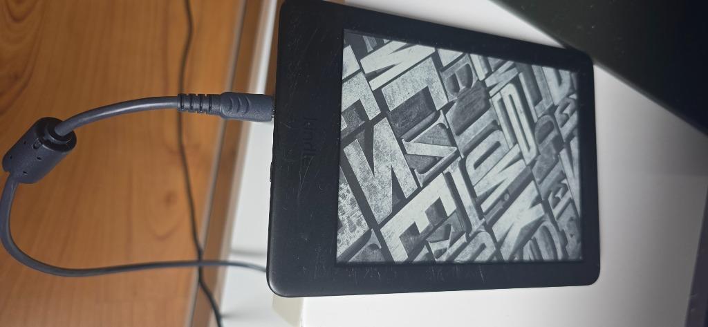 Amazon Kindle 10th J9G29R, Computers en Software, E-readers, Ophalen, Gebruikt, 8 GB, Bluetooth