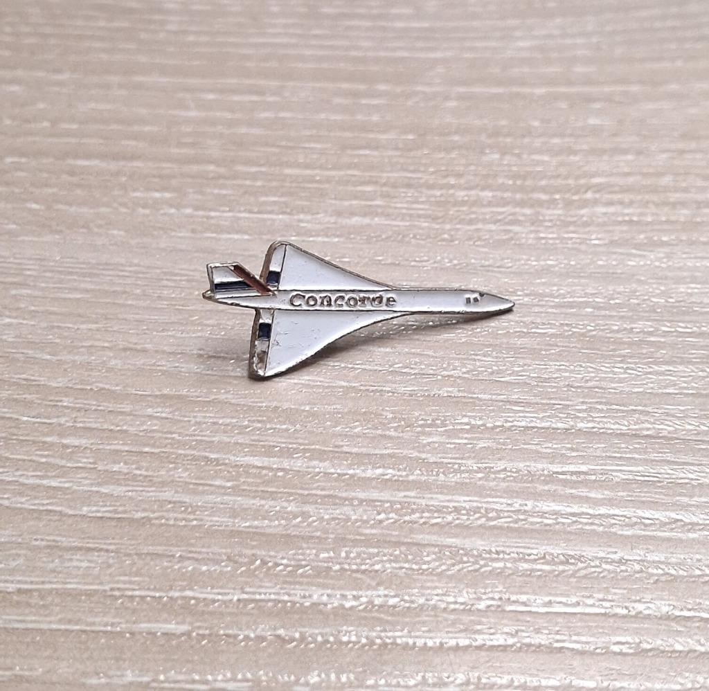 PIN - CONCORDE - VLIEGTUIG - AVION, Collections, Envoi, Utilisé, Transport, Insigne ou Pin's