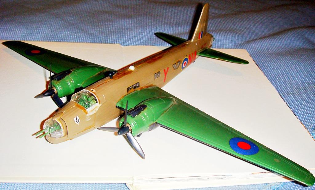 Maquette Vickers Wellington Mk X HE239 Matchbox PK-124 1/72, Enlèvement ou Envoi, Utilisé, 1:50 à 1:144