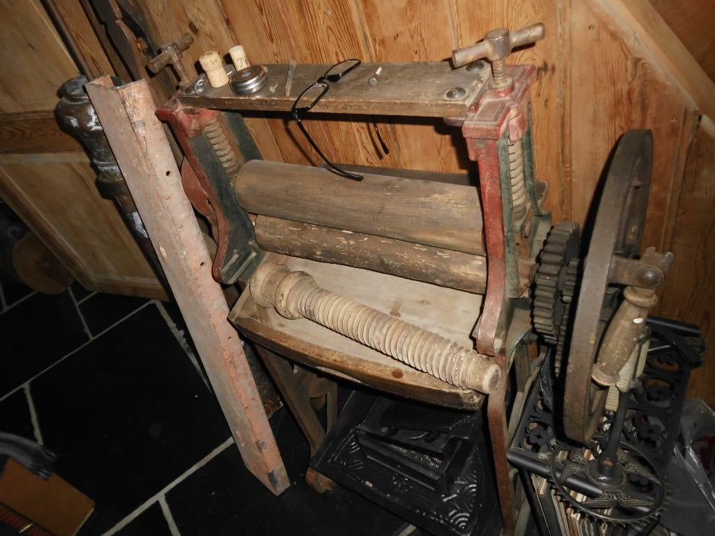 Wringers - Mangels, Ophalen