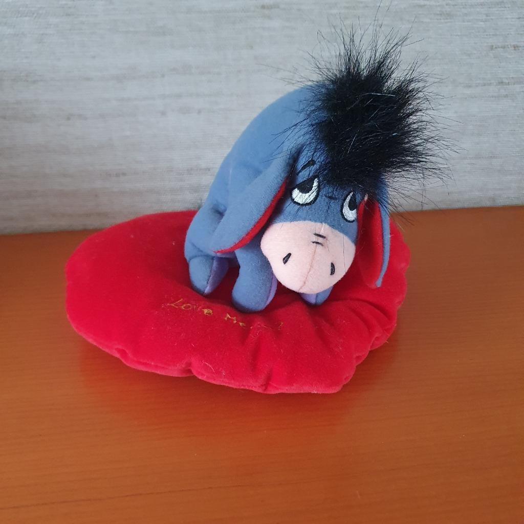 Peluche Bourriquet — Disney — Cœur « Love Me », Enfants & Bébés, Enlèvement ou Envoi, Comme neuf, Autres types