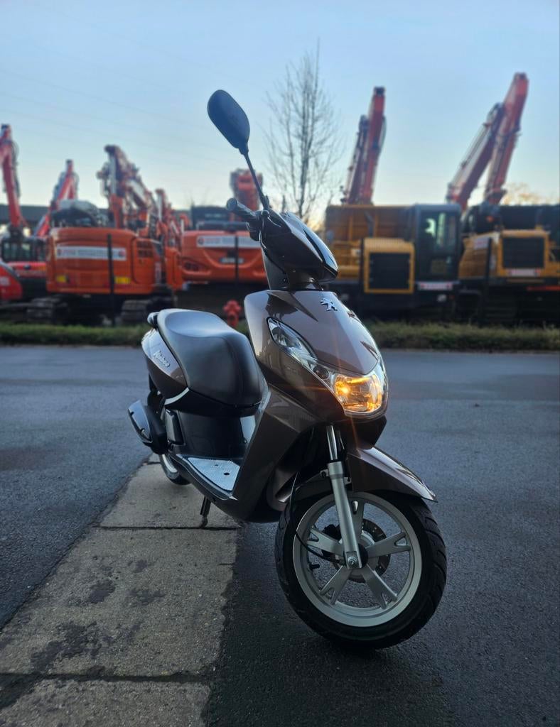 Peugeot Kisbee 50cc klasse A 4 takt 2011 - 6.749 km, Fietsen en Brommers, Overige modellen, Klasse A (25 km/u), Ophalen of Verzenden