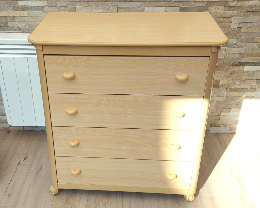 Commode ( verzorging), Kinderen en Baby's, Kinderkamer | Commodes en Kasten, Zo goed als nieuw, Commode, Minder dan 90 cm, Minder dan 75 cm