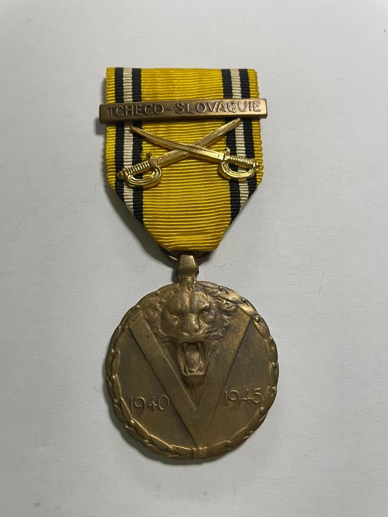 Lot 37: Medaille Tcheco-Slovaquie, Collections, Objets militaires | Seconde Guerre mondiale, Enlèvement ou Envoi