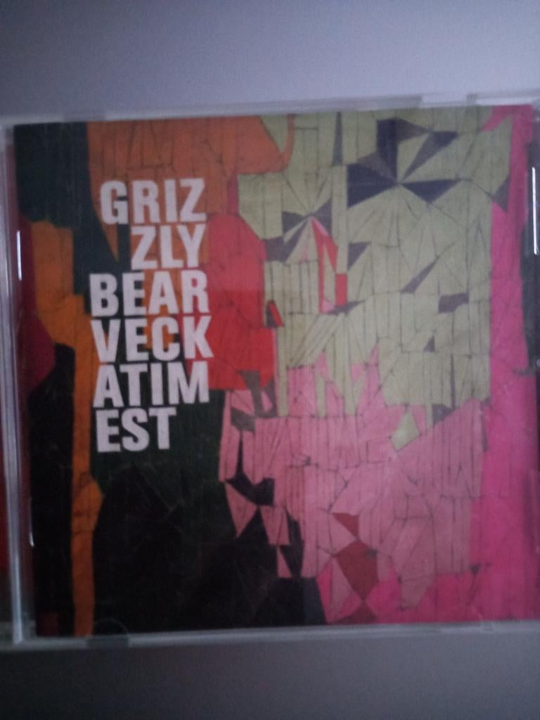 Grizzly bear veckatimest, Verzenden