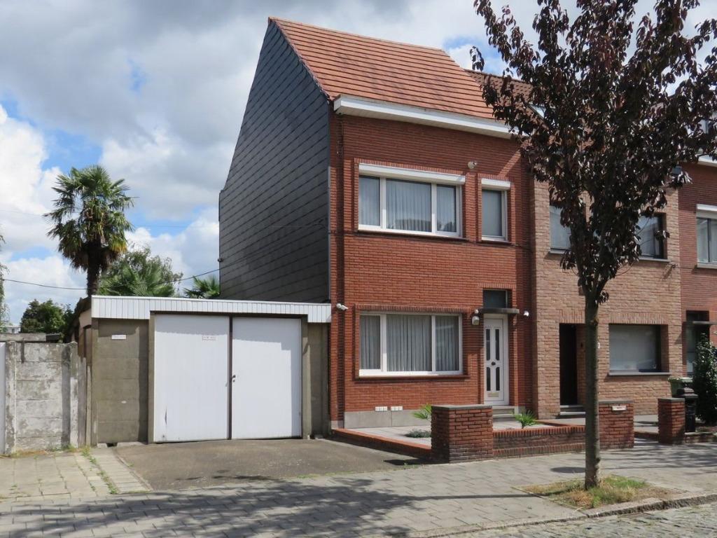Wilrijk: woning met naastgelegen garage te koop., Wilrijk, 385 kWh/m²/jaar, Verkoop zonder makelaar, Provincie Antwerpen