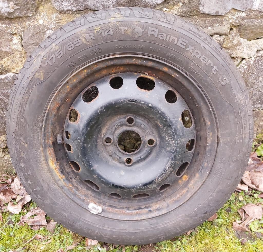 Roue  Opel  4x100 ET 49  Pneus 175/65R14, Autos : Pièces & Accessoires, Autres pièces automobiles, Enlèvement, Utilisé, Opel