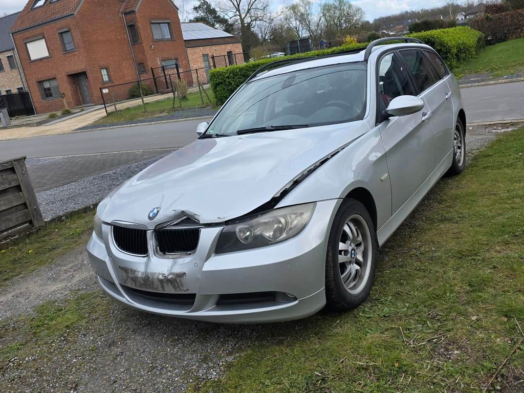 BMW 320i 2006, Auto's, Stof, Particulier, Euro 4, Zilver of Grijs