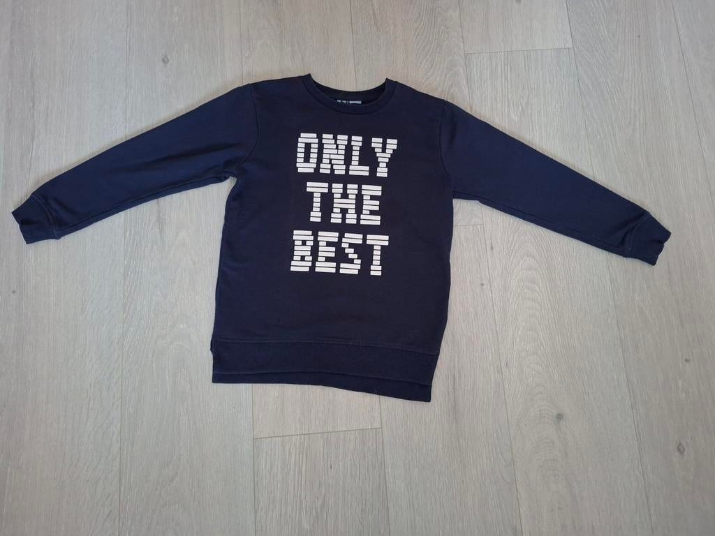 M140: trui only the best, Kinderen en Baby's, Kinderkleding | Maat 140, Ophalen of Verzenden, Zo goed als nieuw, Jongen, Trui of Vest