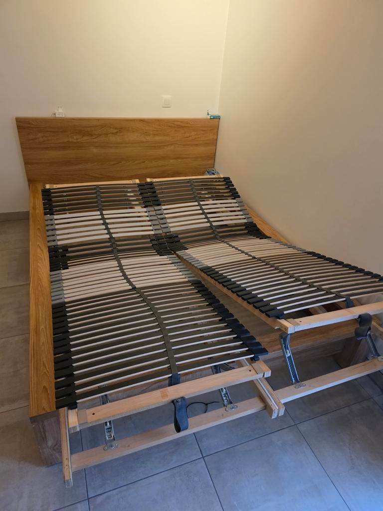 Sommier 70x200 réglable tête et pied, Maison & Meubles, Enlèvement, Réglable