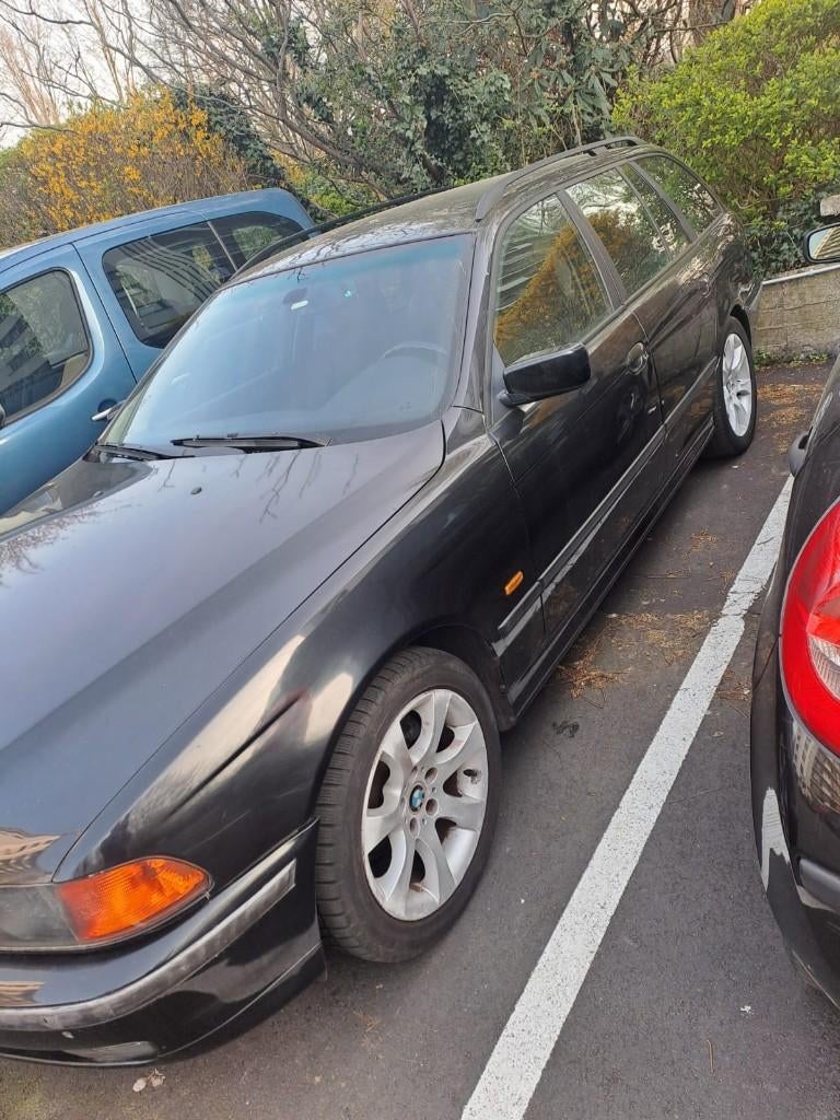 Voiture, Autos, BMW, Boîte manuelle, 5 portes, Particulier, Tissu