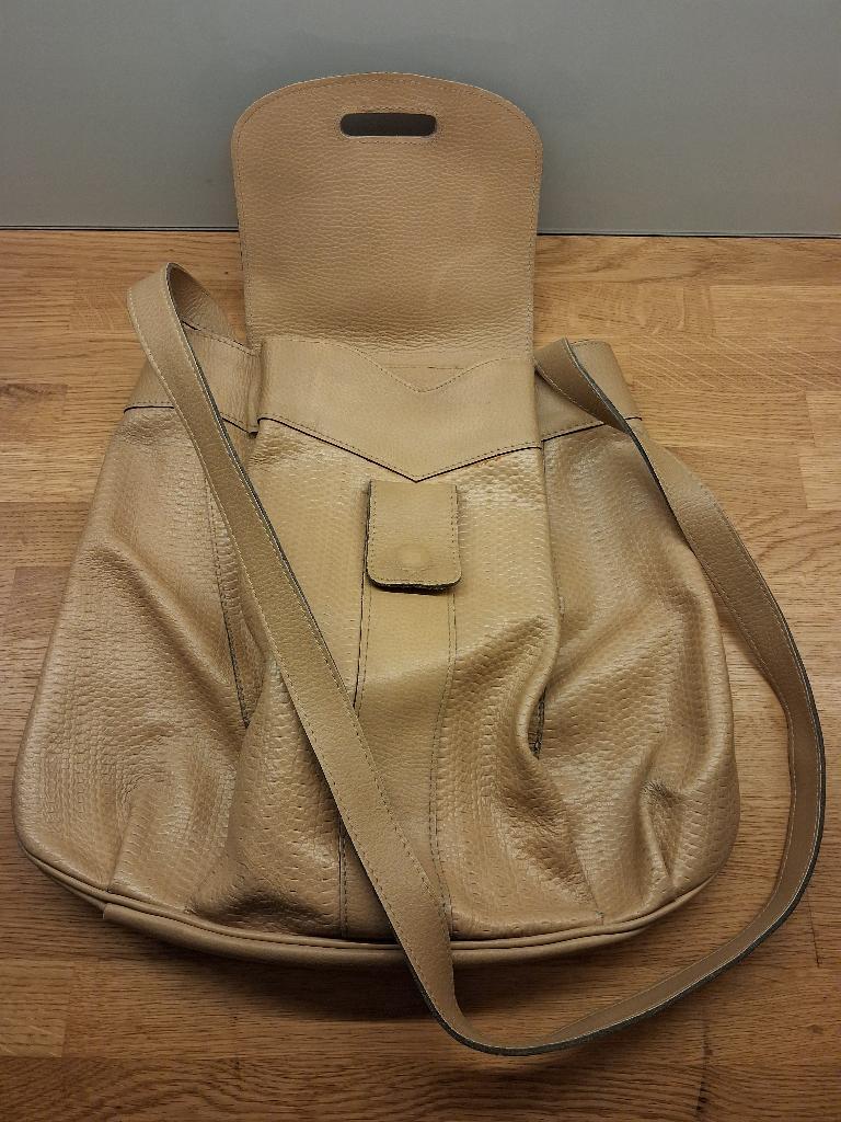 Sac Besace Hobo en cuir artisanal italien, Bijoux, Sacs & Beauté, Sacs | Sacs à bandoulière, Autres marques, Cuir, Beige, Enlèvement
