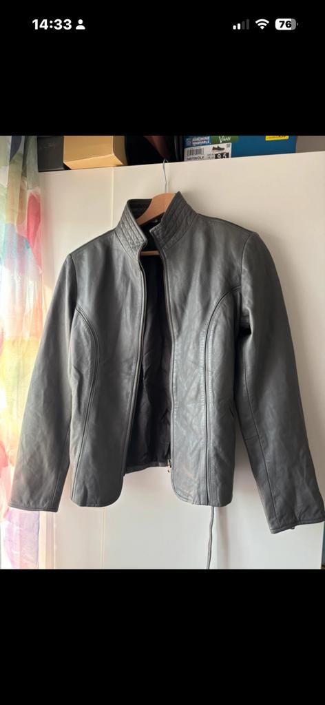 Leren jas, Ophalen, Zo goed als nieuw, Maat 42/44 (L), Zwart