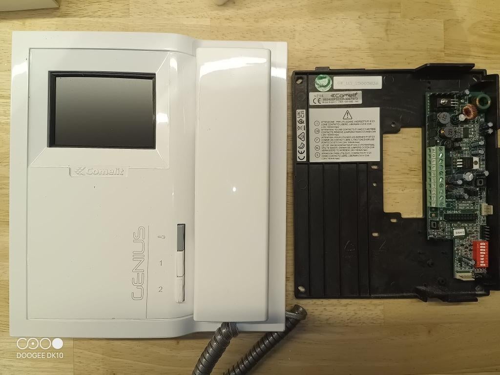 comelit 5801 + 5714, Doe-het-zelf en Bouw, Elektriciteit en Kabels, Ophalen, Zo goed als nieuw, Overige typen