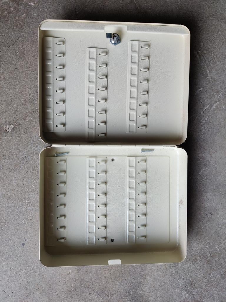 Coffre-fort à clés, Collections, Enlèvement, Utilisé, Autres types