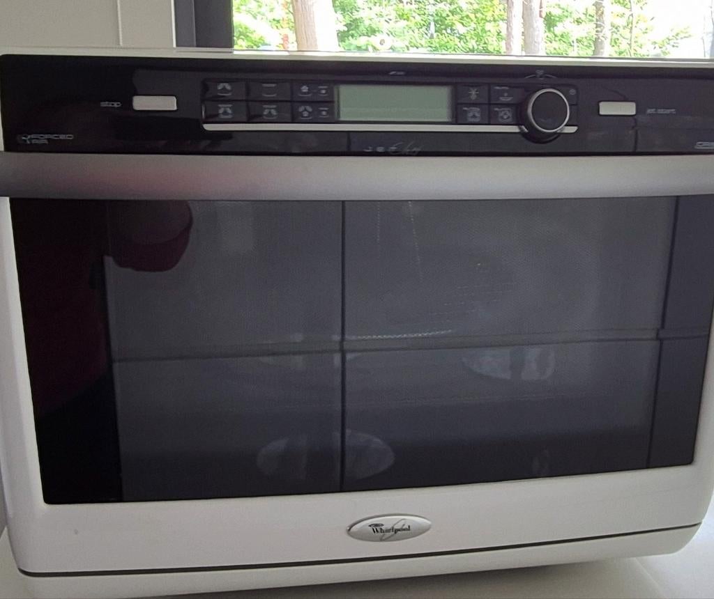 Four micro-ondes Whirlpool, Enlèvement