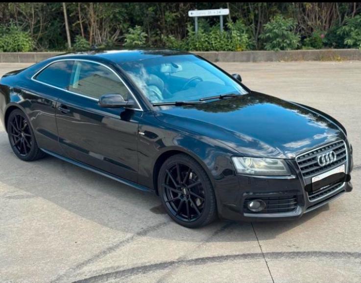 Audi A5 1.8 tfsi 2011b/j met 198000 km, Auto's, Audi, Voorwielaandrijving, Euro 5, Zwart, 4 cilinders