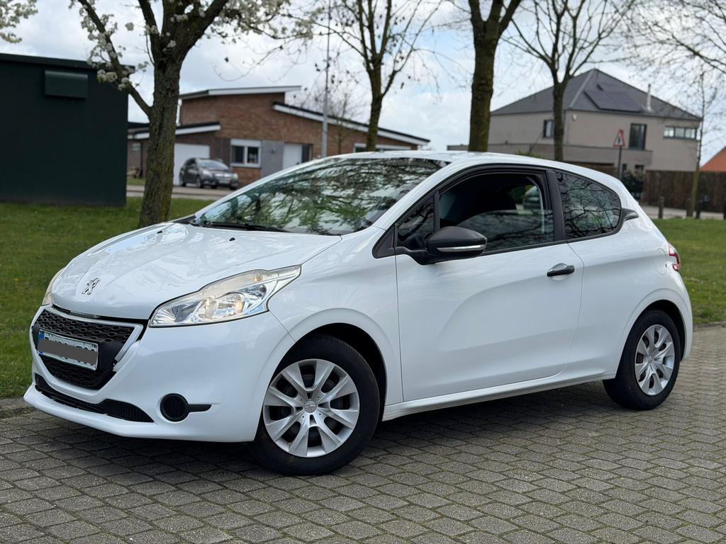 Peugeot 208 1.2i ! * 144 000 km ! Bj2014 Euro 5, Autos, Euro 5, Achat, Entreprise, Boîte manuelle