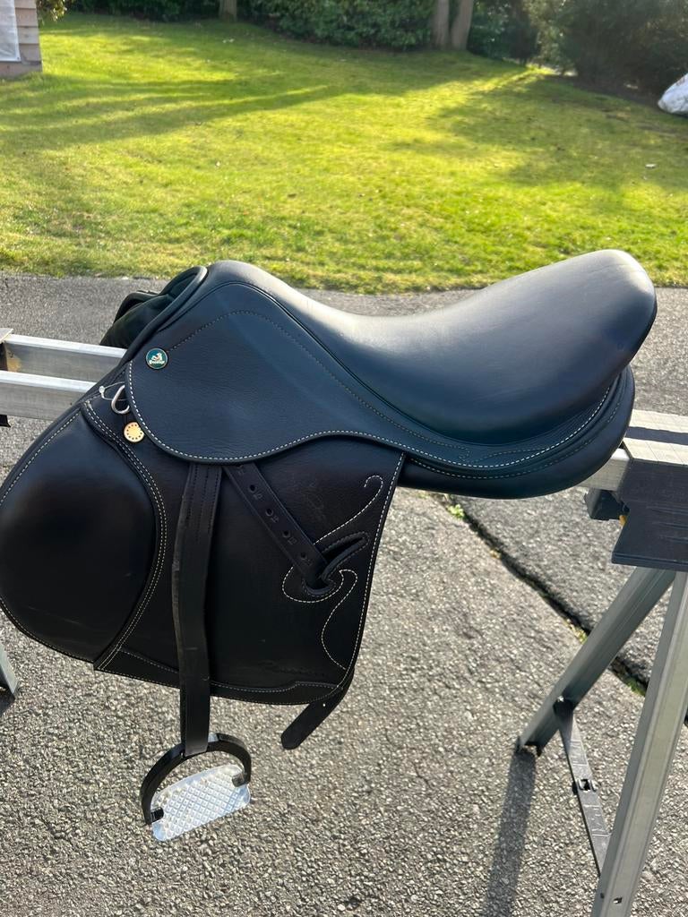 Springzadel, Dieren en Toebehoren, Paarden en Pony's | Zadels, Zo goed als nieuw, Springen, Ophalen