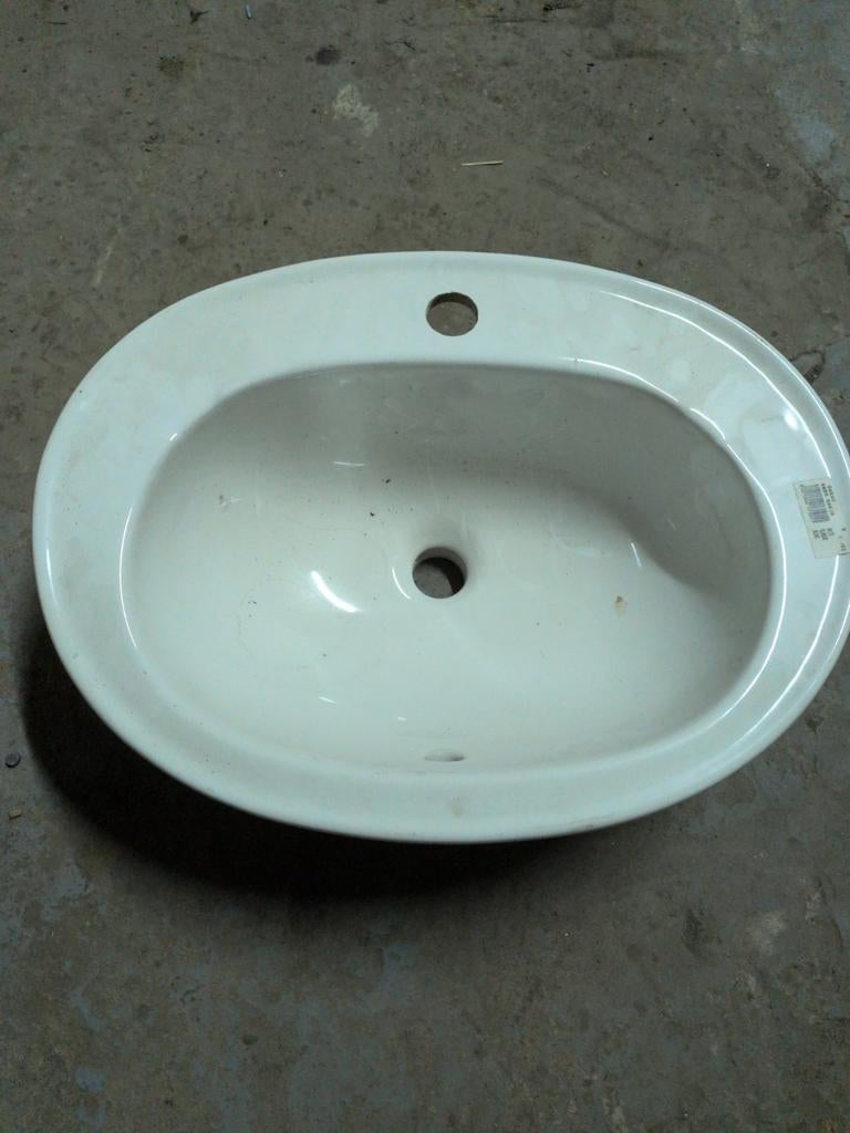 Boîtier de pompe blanc non utilisé, Enlèvement