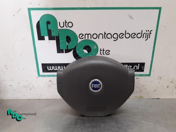 Airbag gauche (volant) d'un Fiat Panda (Panda 03-), -, 3 mois de garantie, Utilisé, Fiat