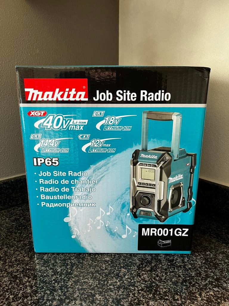 Makita Job Site Radio MR001GZ — Nouveau dans sa boîte, TV, Hi-fi & Vidéo, Radios, Neuf, Radio, Enlèvement ou Envoi
